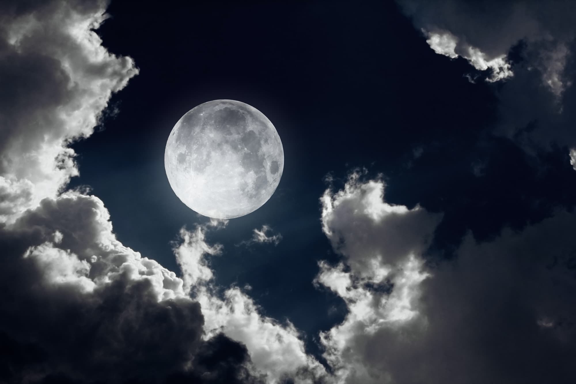 Somnambulisme Mythe De La Pleine Lune Le Vrai Et Le Faux Superba